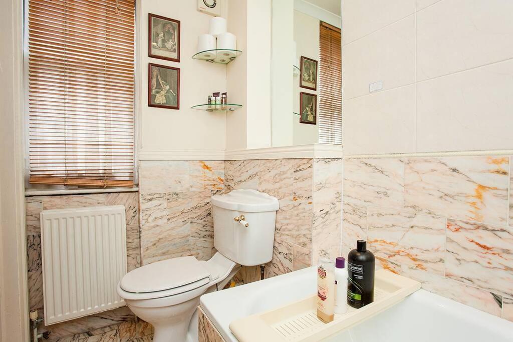 Bright 2 Bedroom Flat In Central Londýn Exteriér fotografie