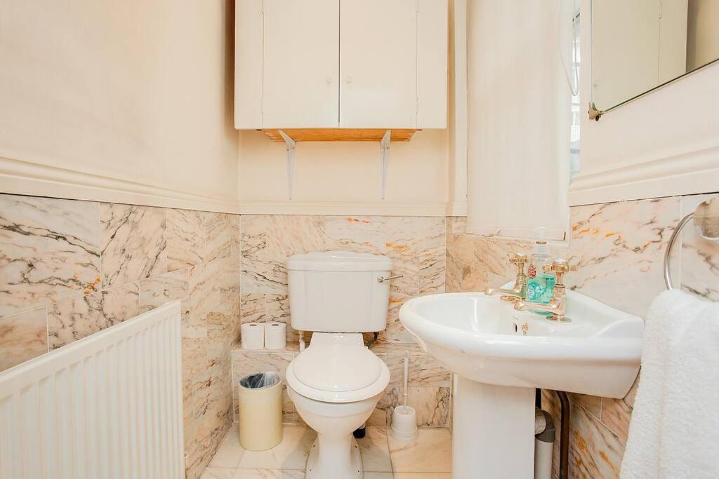 Bright 2 Bedroom Flat In Central Londýn Exteriér fotografie